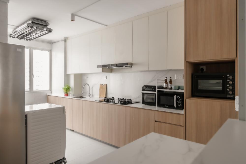 Scandinavian Kitchen with Countertop and Homogeneous Tiles