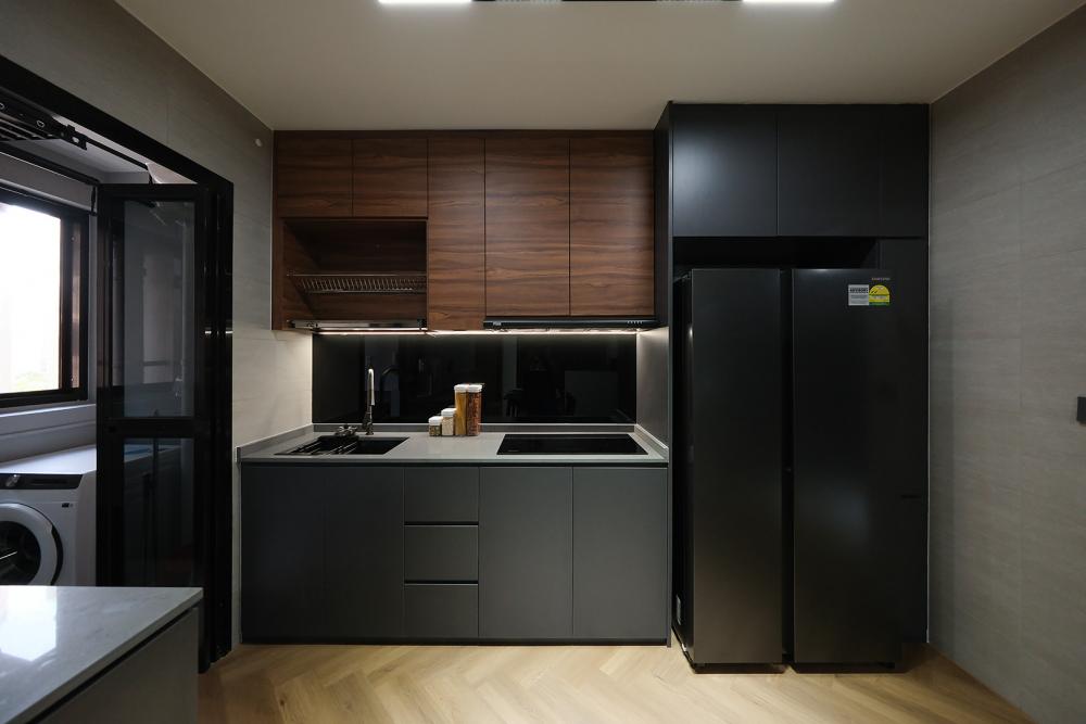 Minimalist Kitchen with Vinyl Flooring and Cement Floor
