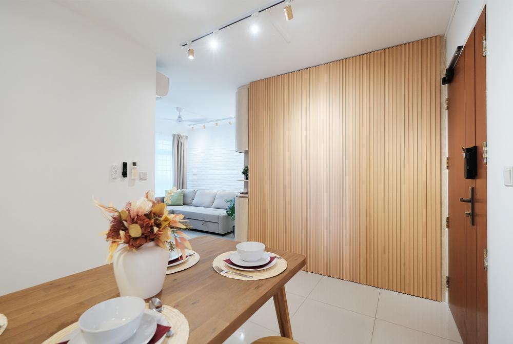 Scandinavian Entryway with Mirror and Seating Bench