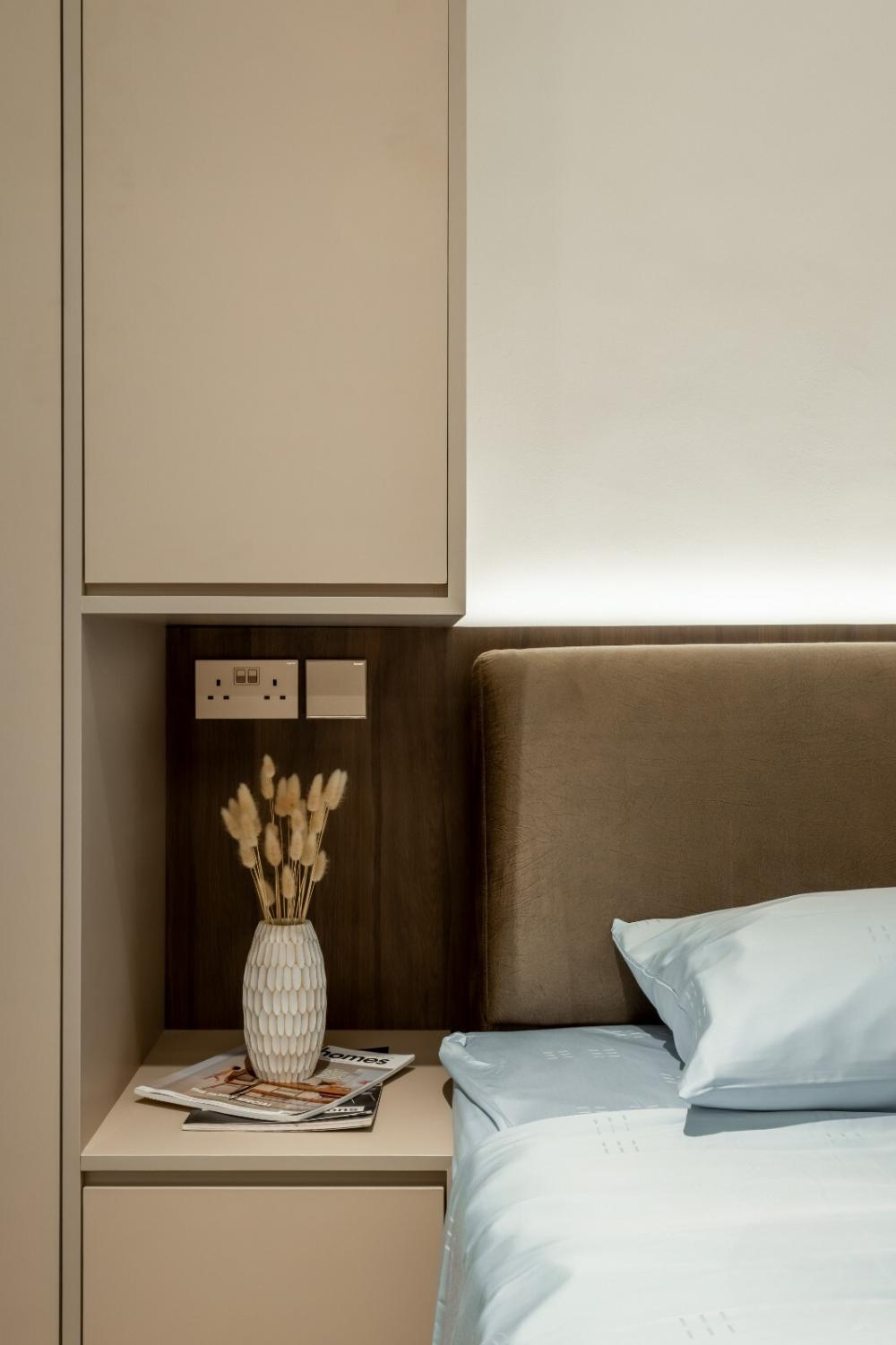 Modern Bedroom with Wardrobe and Downlights