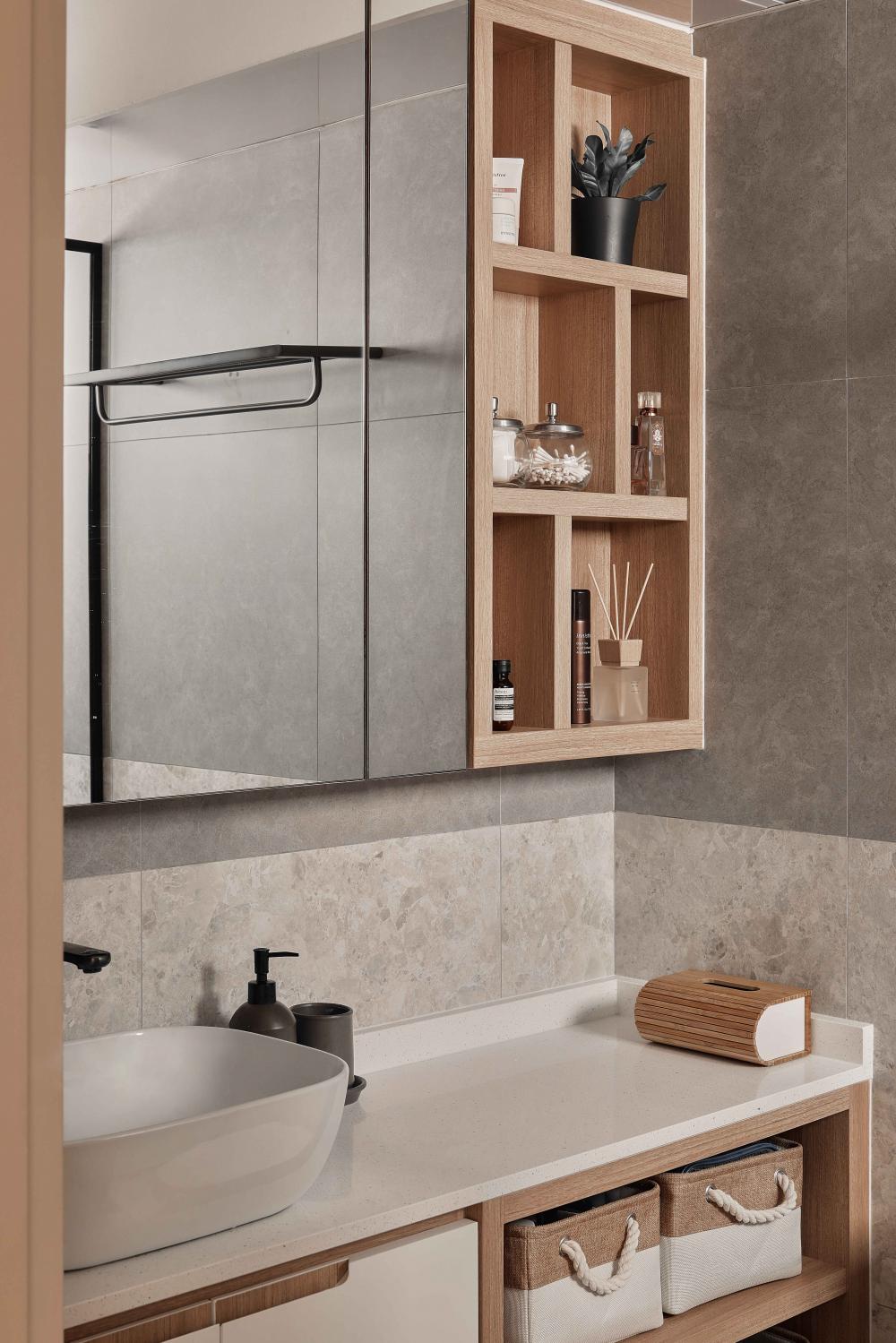 Scandinavian Bathroom with Mirror and Laundry Baskets