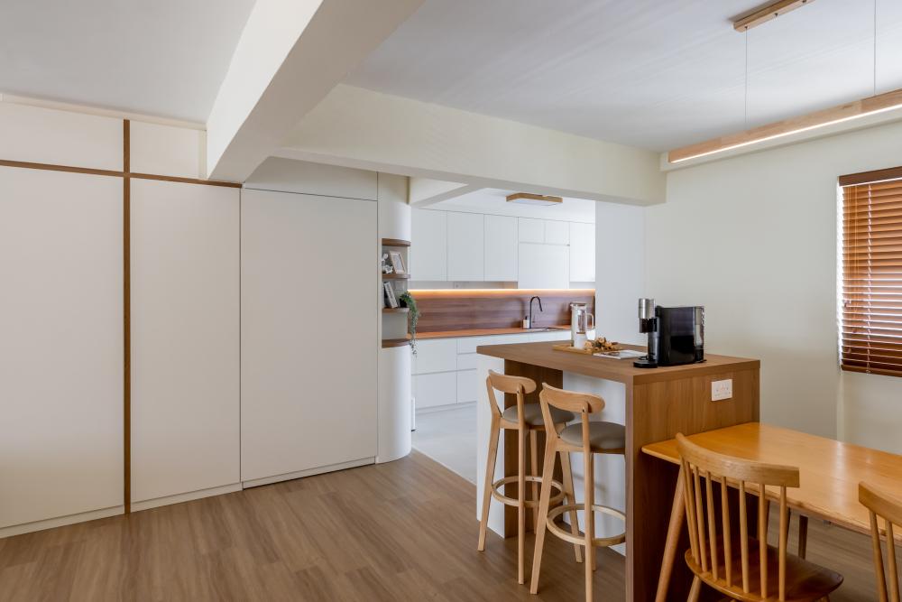 Scandinavian Dining Room with Kitchen Island and Dining Table