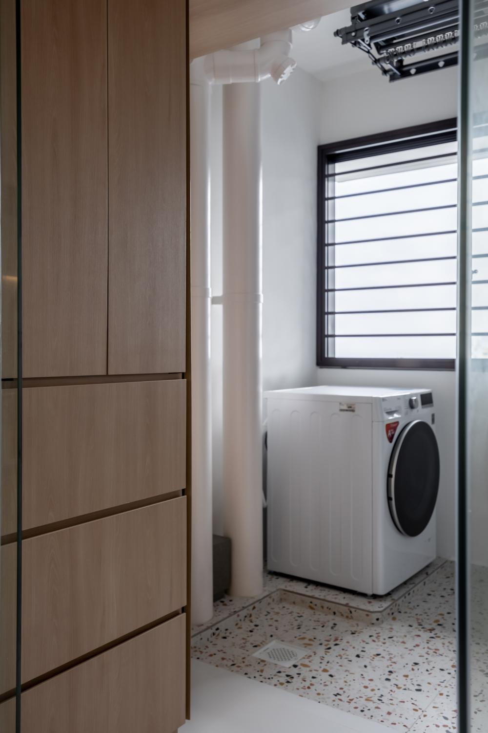 Scandinavian Service Yard with Washing Machine and Laundry Area