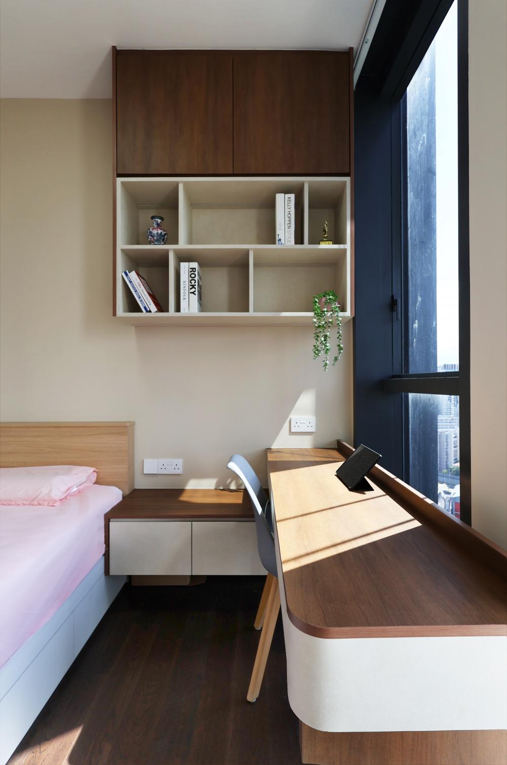 Contemporary Bedroom with Vinyl Flooring and Wardrobe