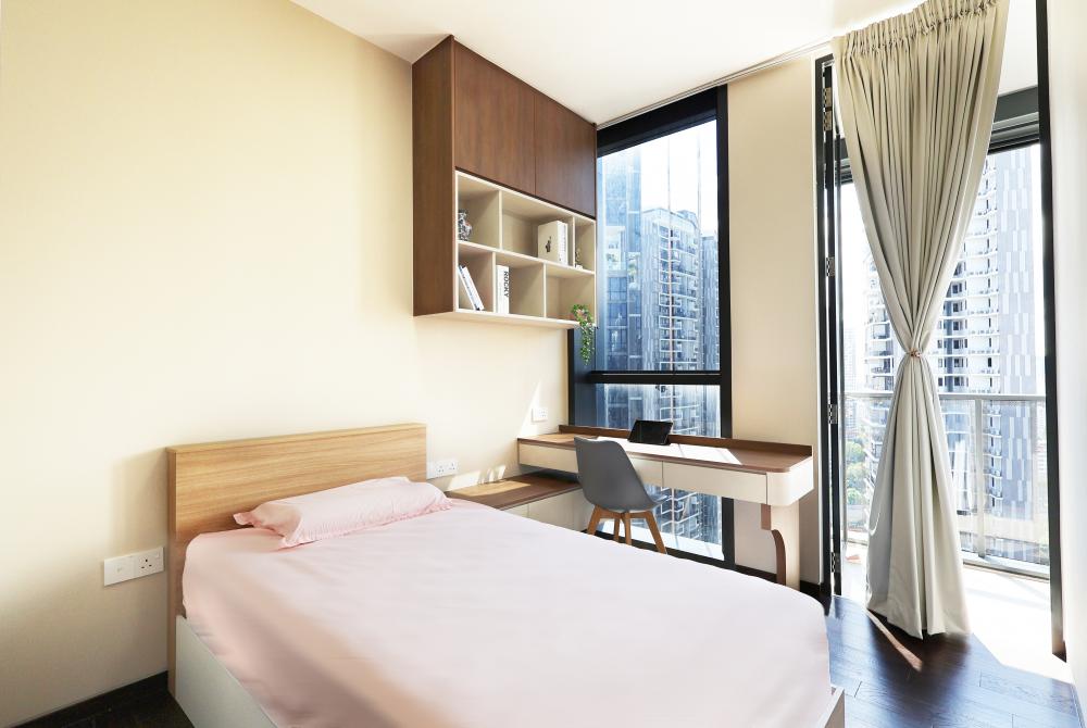 Contemporary Bedroom with Wardrobe and Bed