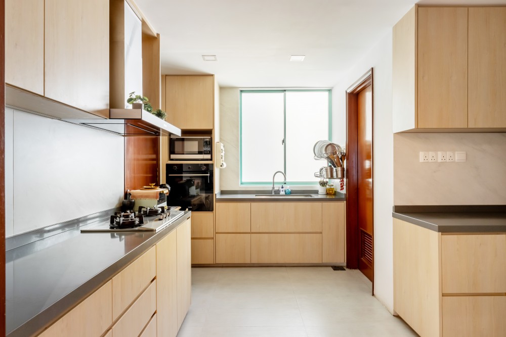 Vintage Kitchen with Countertop and Homogeneous Tiles