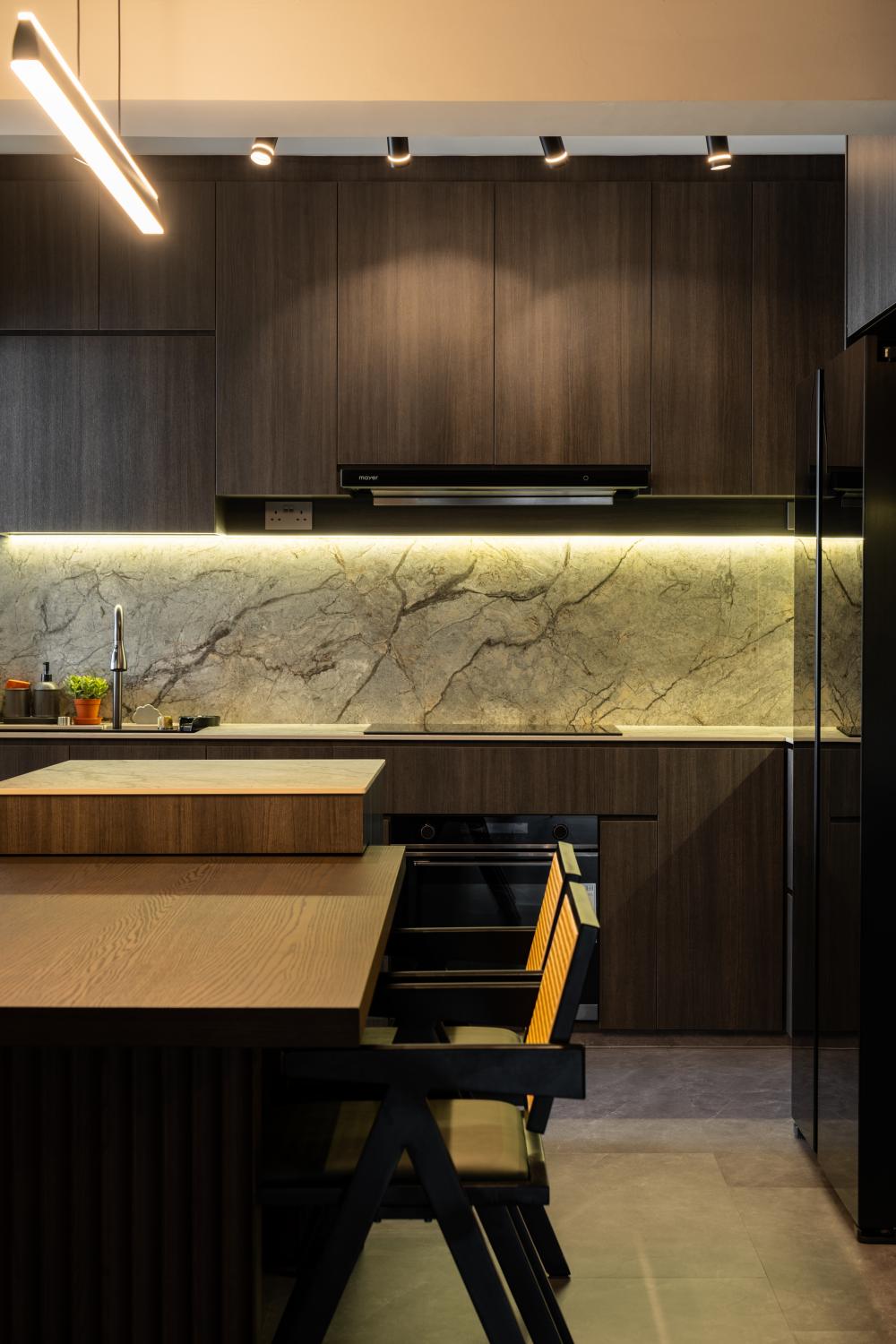 Contemporary Kitchen with Homogeneous Tiles and Kitchen Window