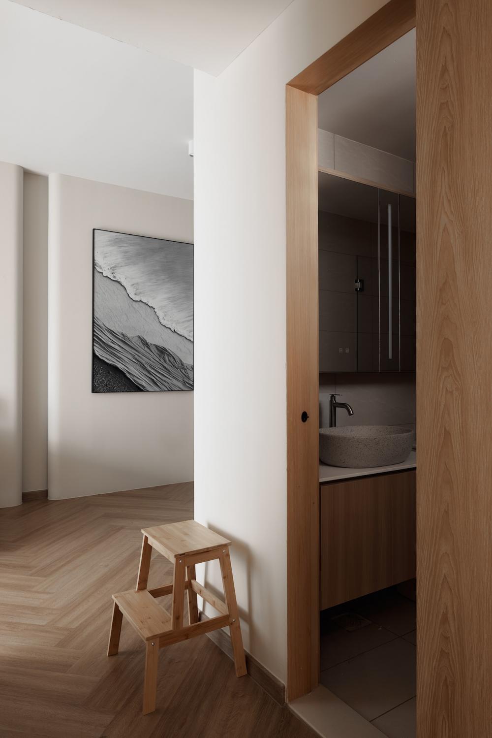 Modern Living Room with Wood Flooring and Feature Wall