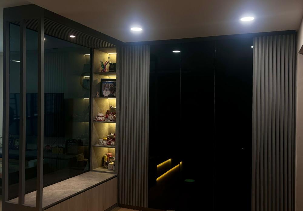 Asian Foyer with Settee and Mirror