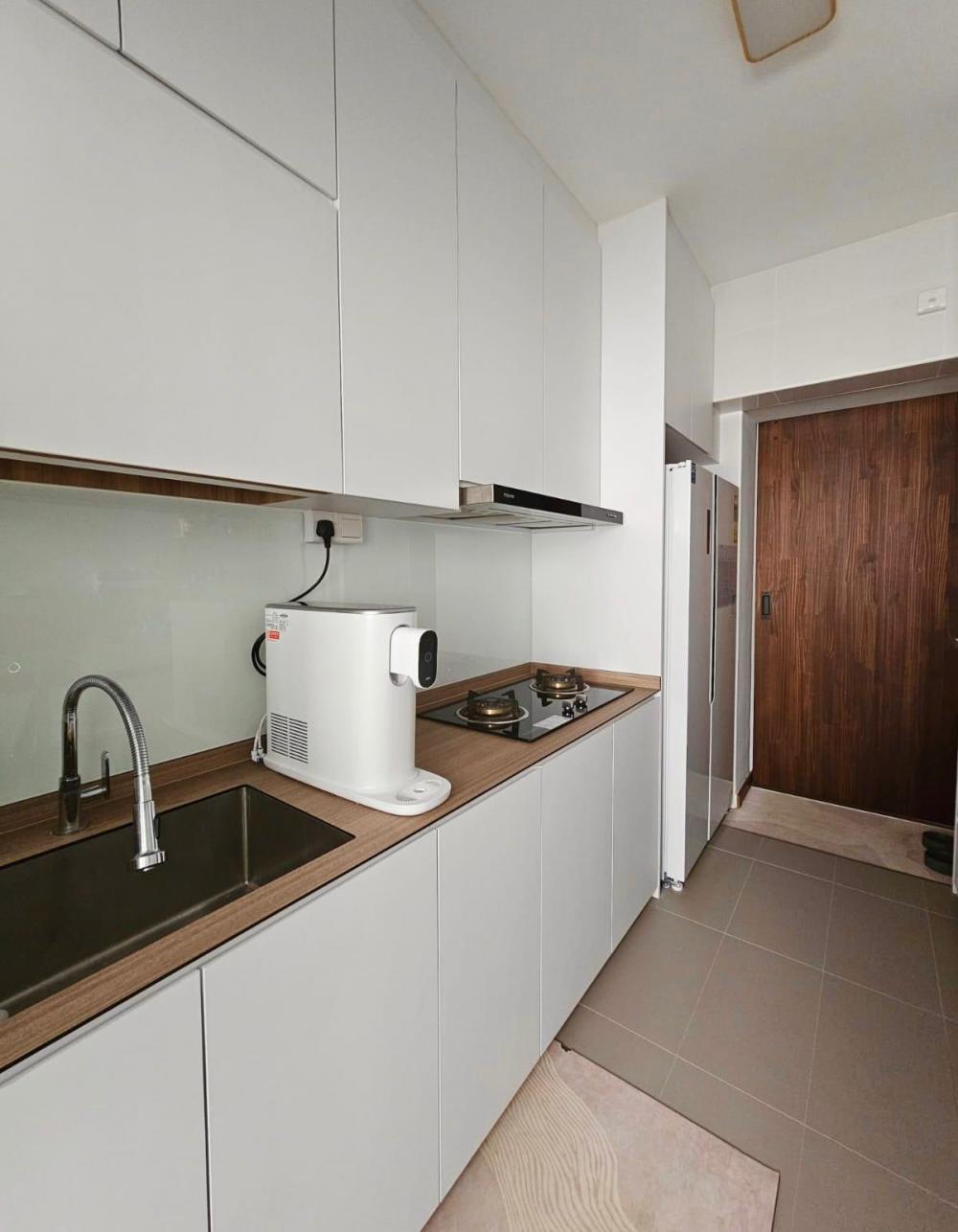 Scandinavian Kitchen with Countertop and Homogeneous Tiles