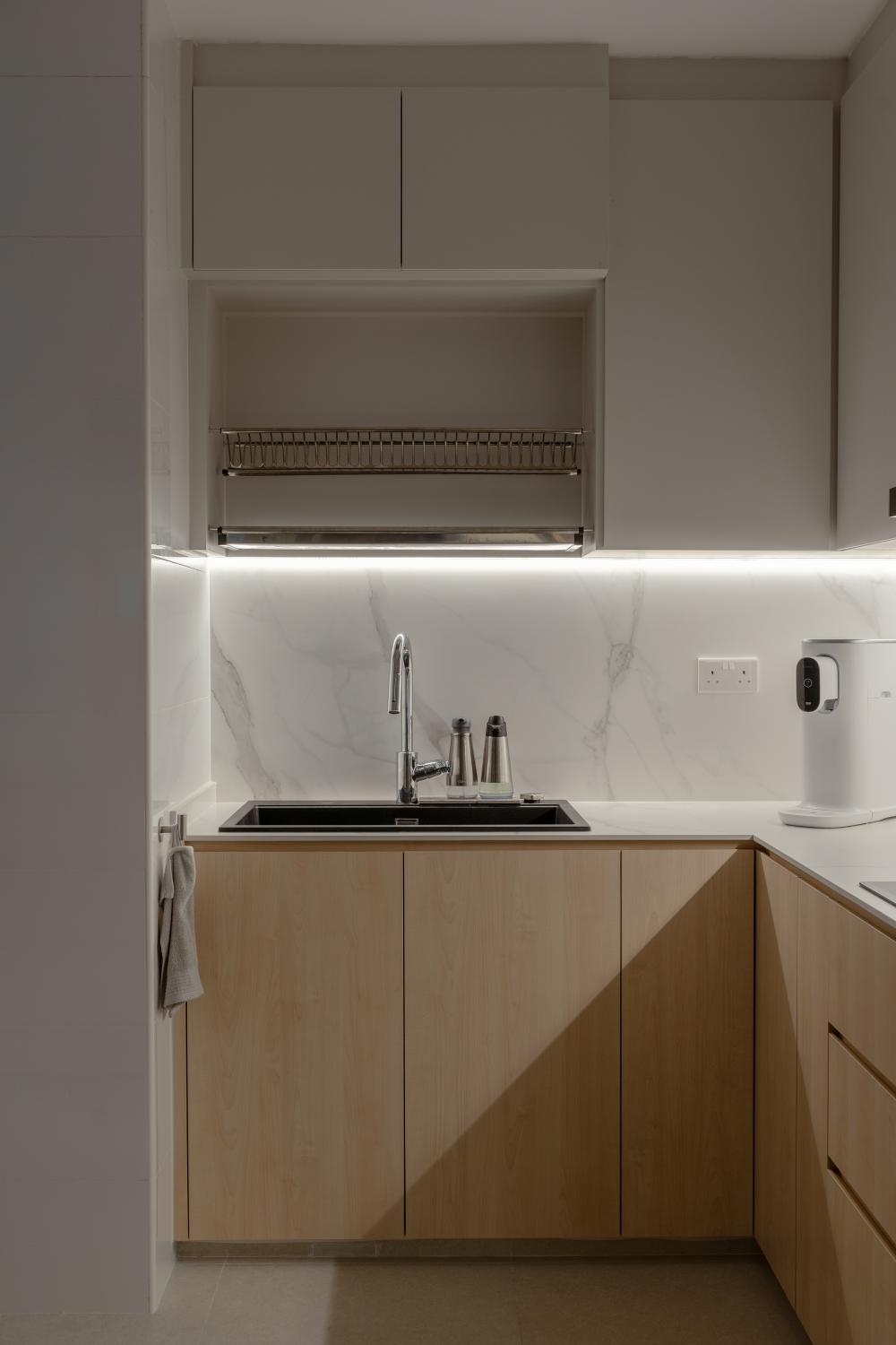 Scandinavian Kitchen with Countertop and Homogeneous Tiles