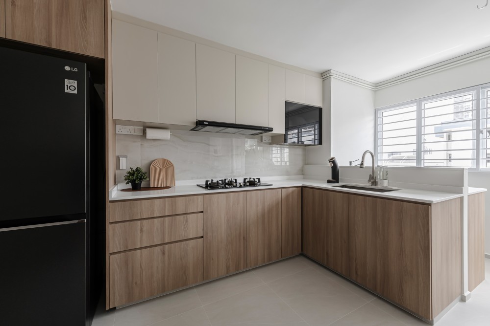 Scandinavian Kitchen with Countertop and Homogeneous Tiles