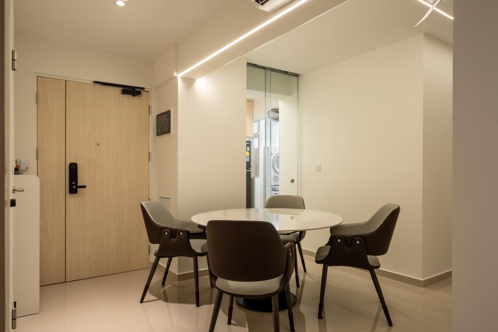 Contemporary Dining Room with Dining Table and Lighting