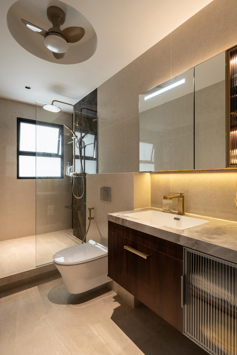 Modern Bathroom with Shower Screen and Rainshower