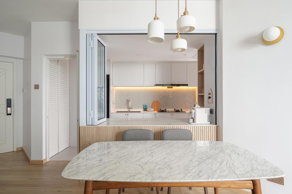 Scandinavian Dining Room with Dining Table and Dining Chairs