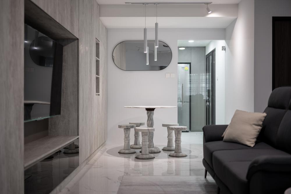 Contemporary Dining Room with Mirror and Dining Table