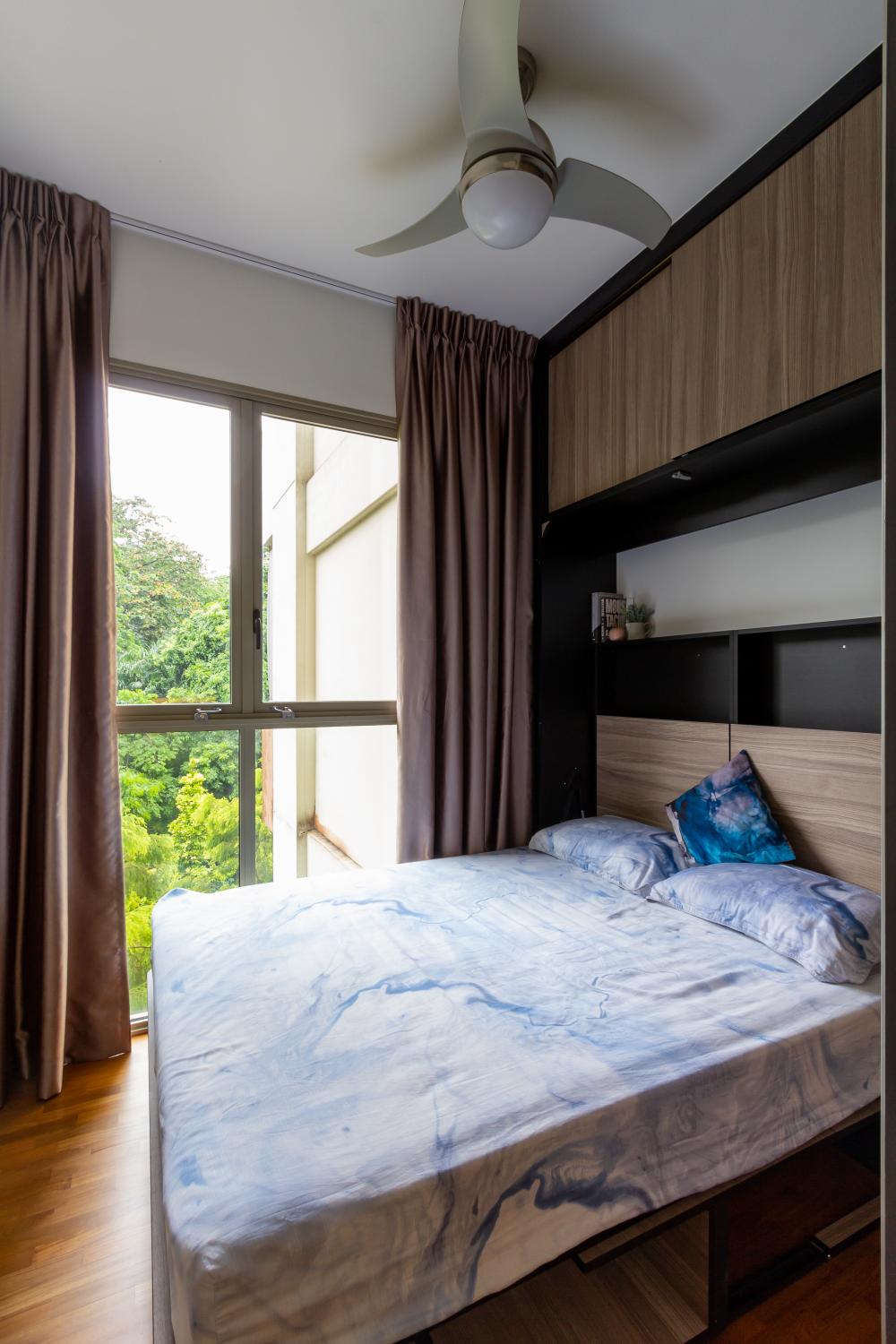 Modern Bedroom with Wood Flooring and Queen Bed