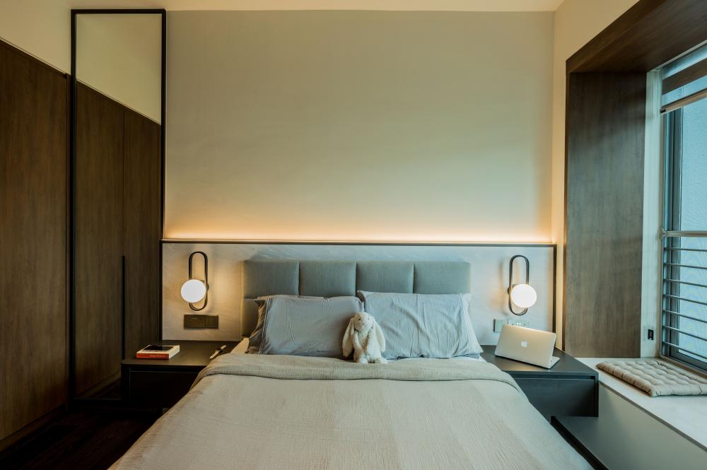 Transitional Bedroom with Vinyl Flooring and Mirror
