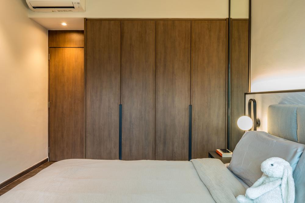 Transitional Bedroom with Vinyl Flooring and Mirror