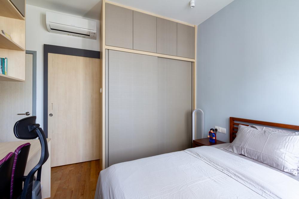 Modern Bedroom with Bookshelf and Wardrobe