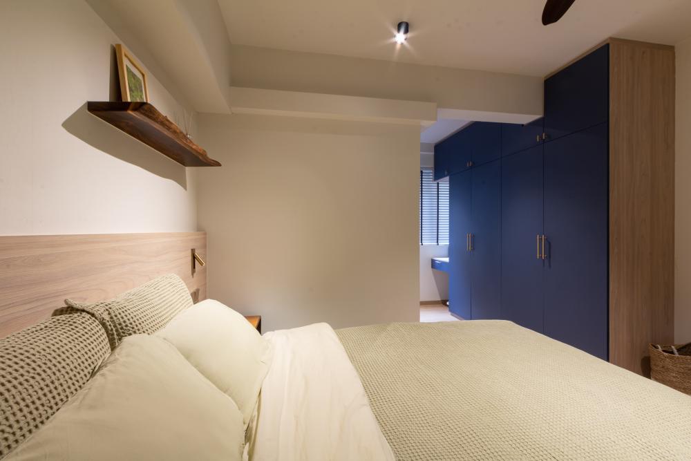 Modern Bedroom with Wardrobe and Closet