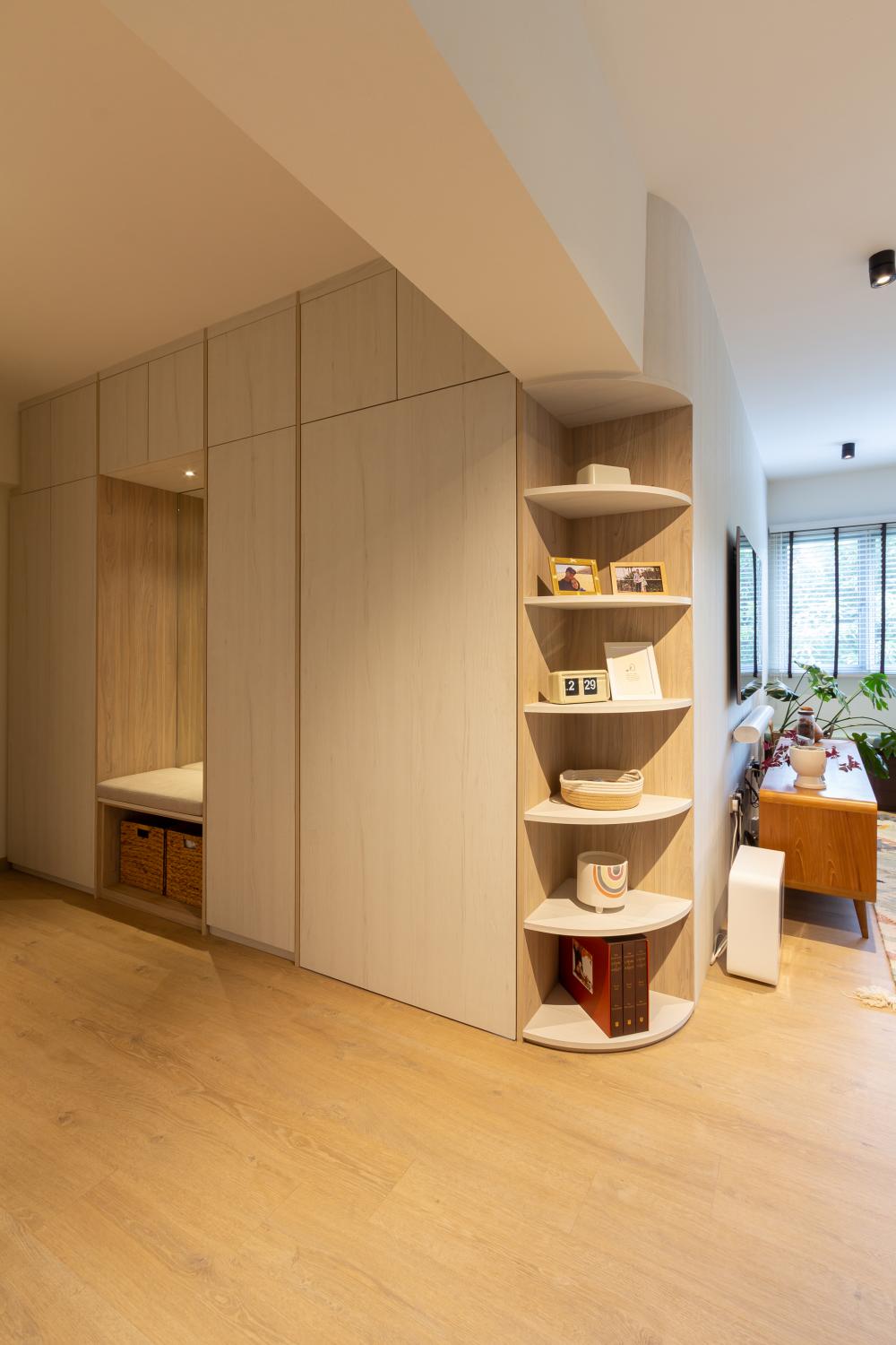 Modern Living Room with Bookshelf and Countertop