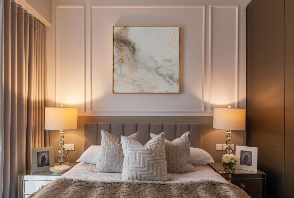 Modern Bedroom with Panelling and Bedside Table