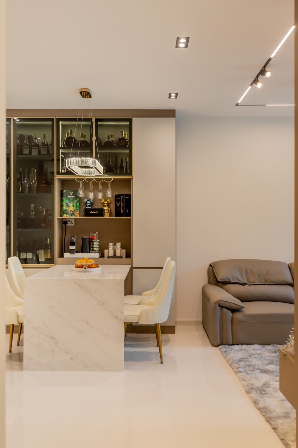 Modern Dining Room with Downlights and Dining Table