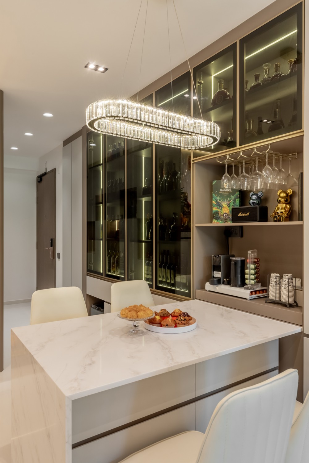 Modern Dining Room with Downlights and Dining Table