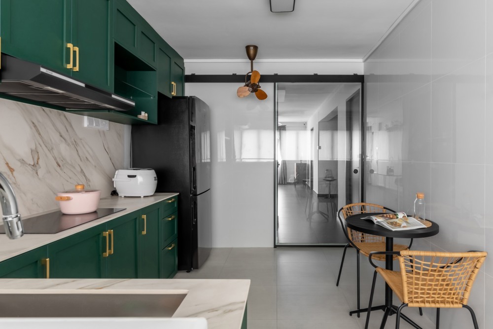 Modern Kitchen with Countertop and Kitchen Backsplash