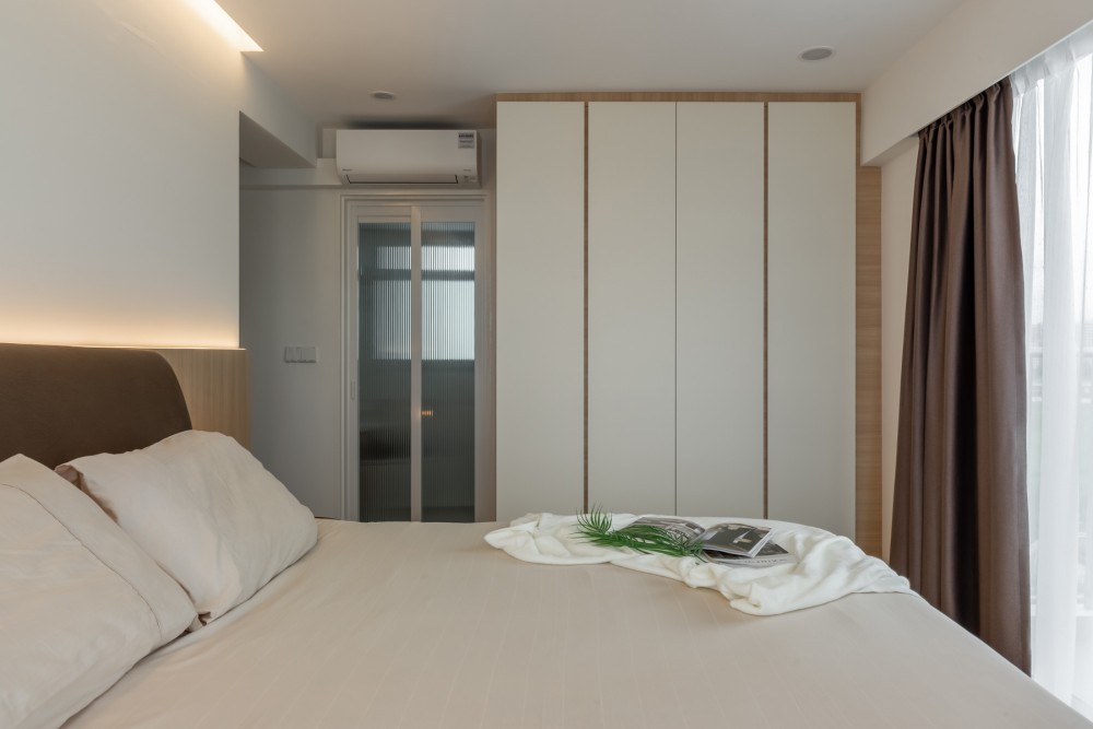 Scandinavian Bedroom with Drop Ceiling and Wardrobe
