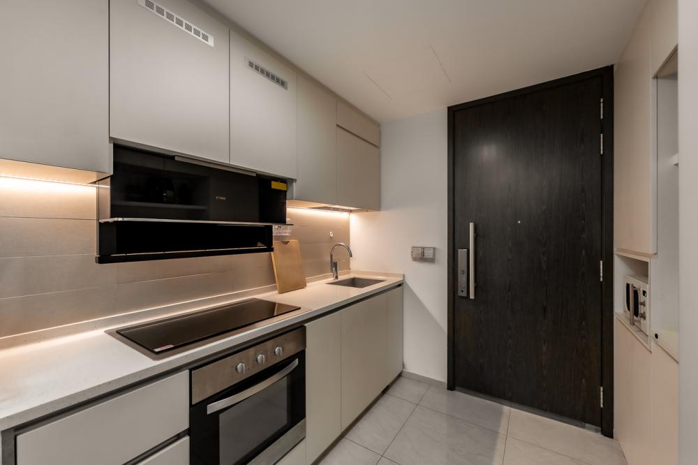 Scandinavian Kitchen with Countertop and Homogeneous Tiles