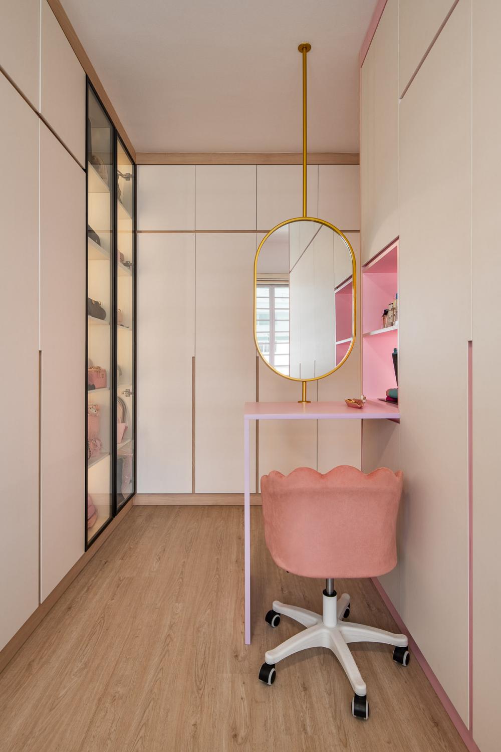 Modern Bedroom with Vinyl Flooring and Bedroom Dresser