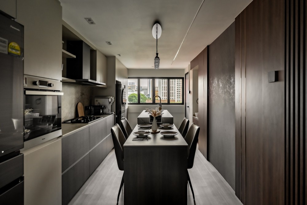 Contemporary Kitchen with Kitchen Island and Open Kitchen