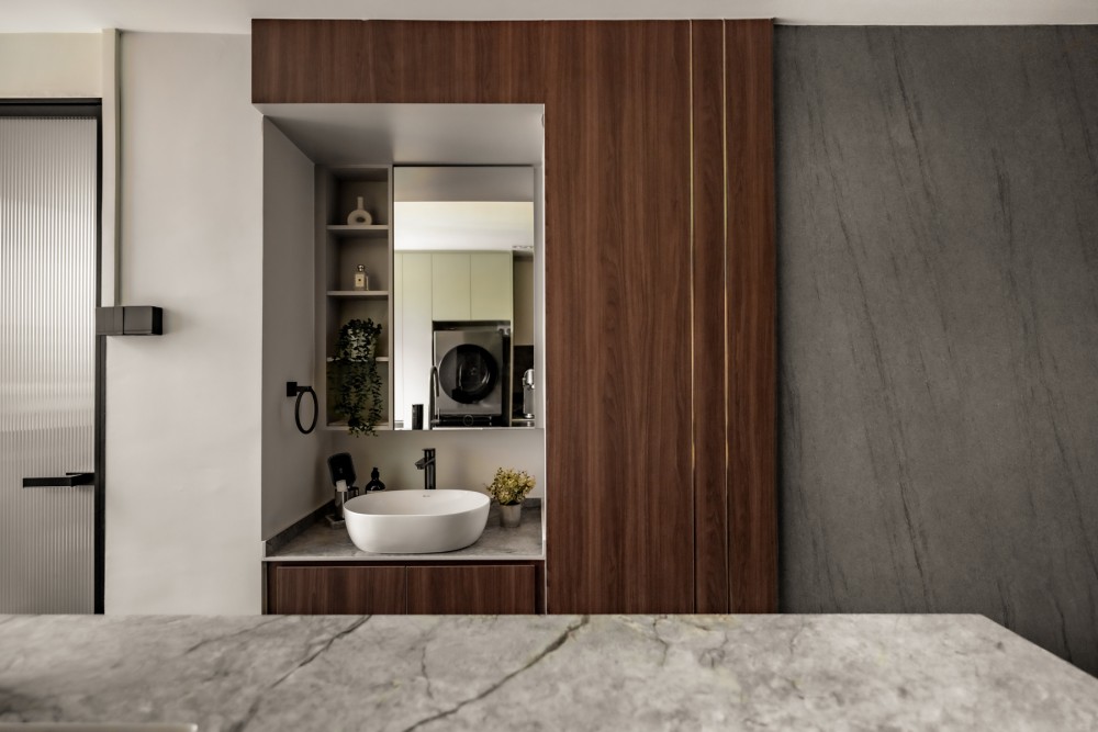 Contemporary Bathroom with Mirror and Storage Cabinets