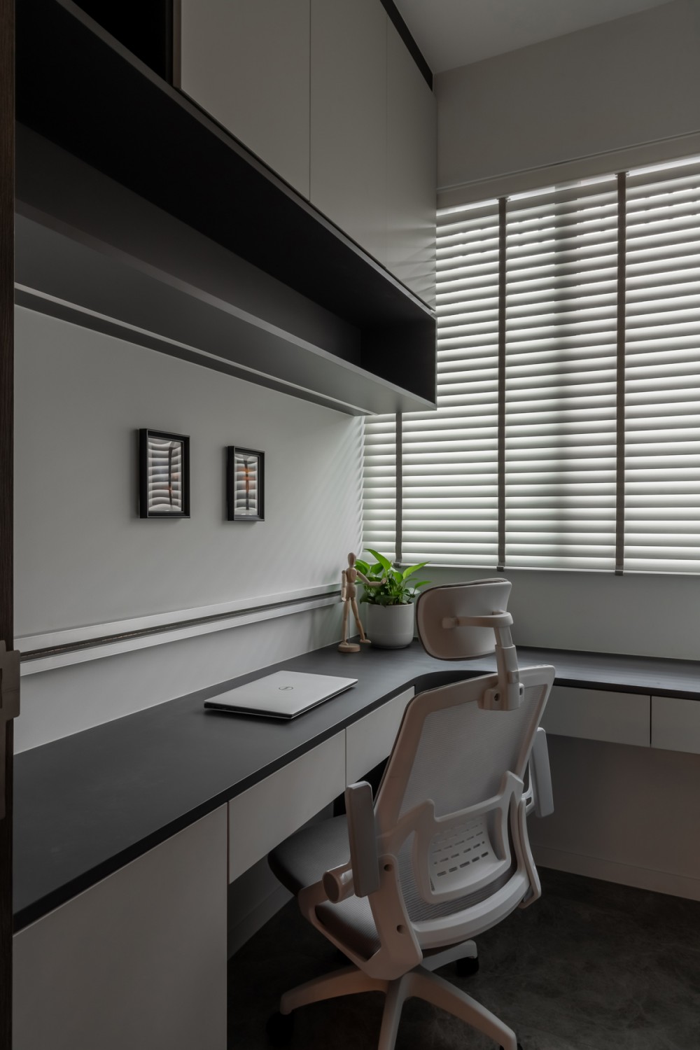 Modern Study with Bookshelf and Desk