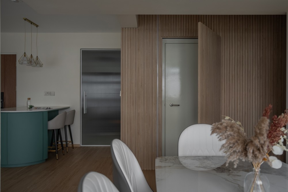 Scandinavian Dining Room with Feature Wall and Kitchen Island