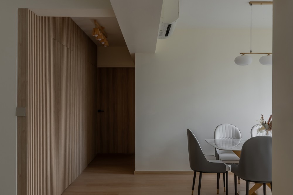 Scandinavian Dining Room with Feature Wall and Dining Table