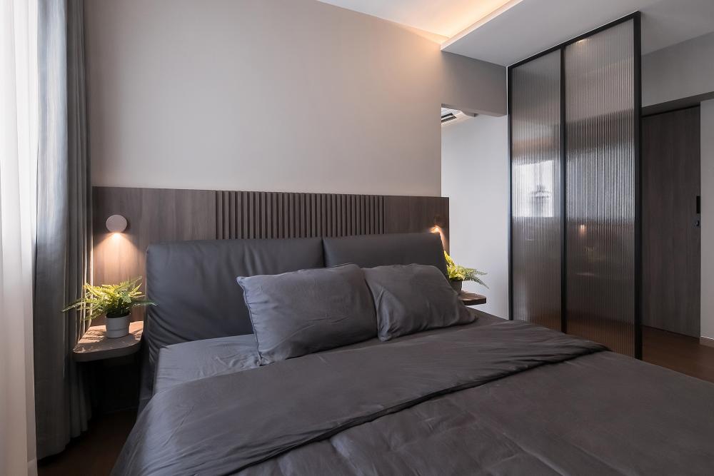 Contemporary Bedroom with Vinyl Flooring and Wardrobe