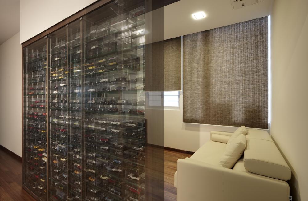 Eclectic Gaming Room with Settee and TV Console