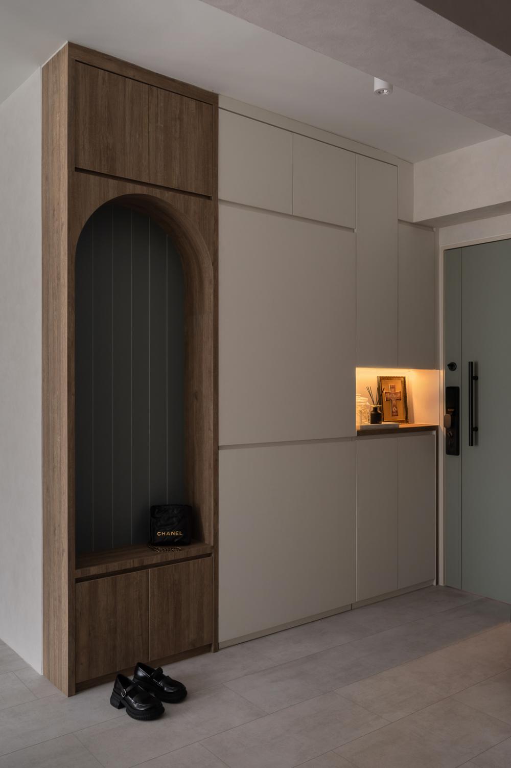 Minimalist Entryway with Seating Bench and Shoe Rack