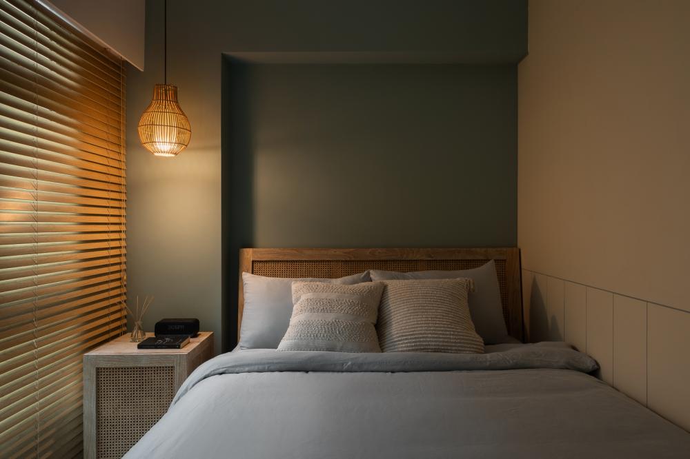 Minimalist Bedroom with Drop Light and Roller Blinds