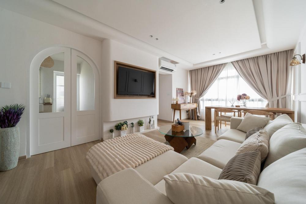 Scandinavian Dining Room with Dining Table and Seating Bench