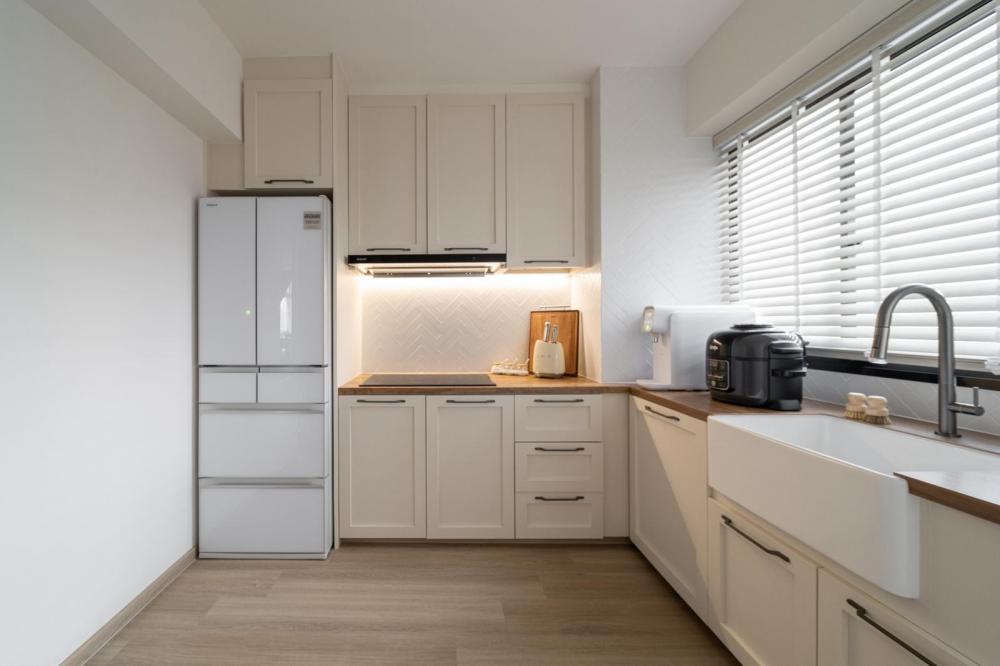 Scandinavian Kitchen with Countertop and Wood Flooring
