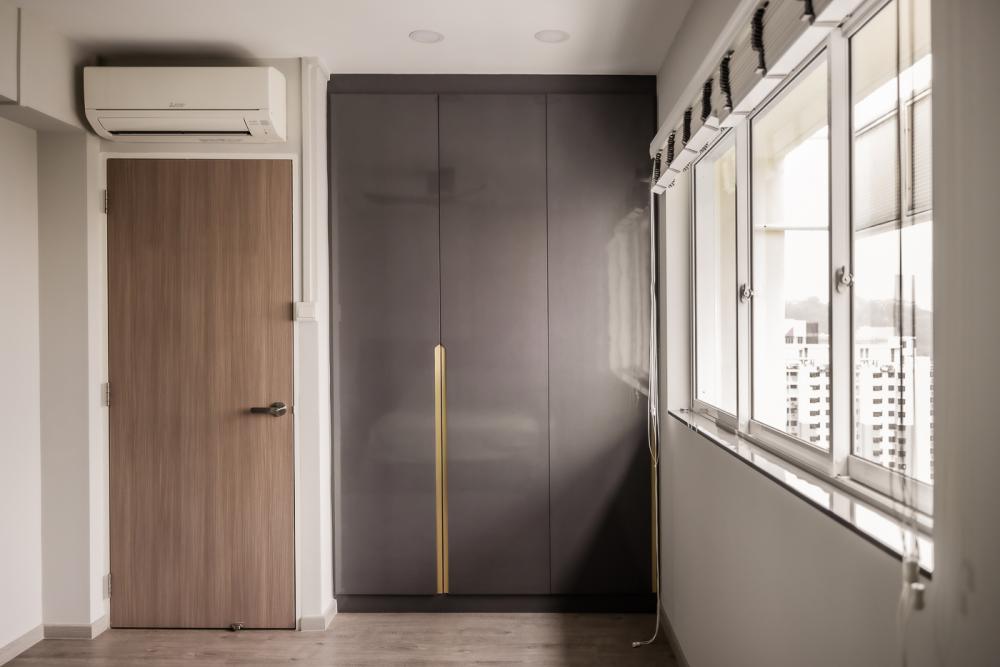Modern Bedroom with Vinyl Flooring and Wardrobe