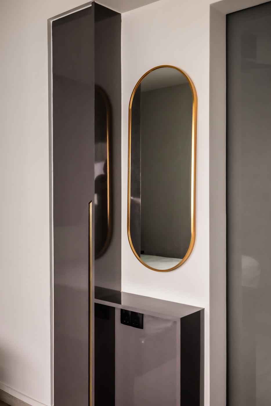 Modern Walk-in Wardrobe with Mirror and Vanity Counter