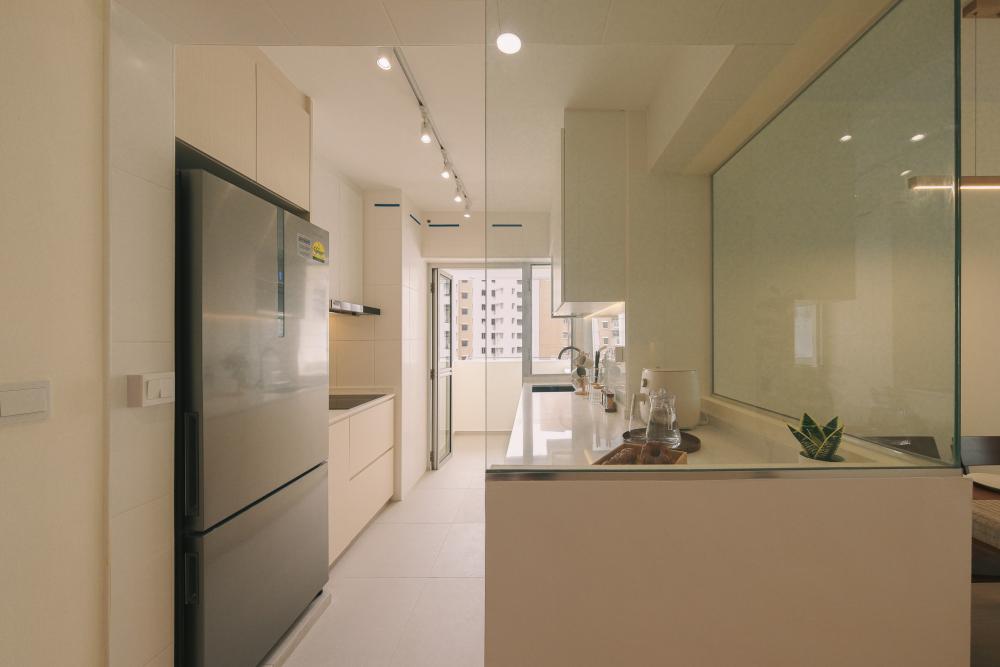Scandinavian Kitchen with Homogeneous Tiles and Cement Floor