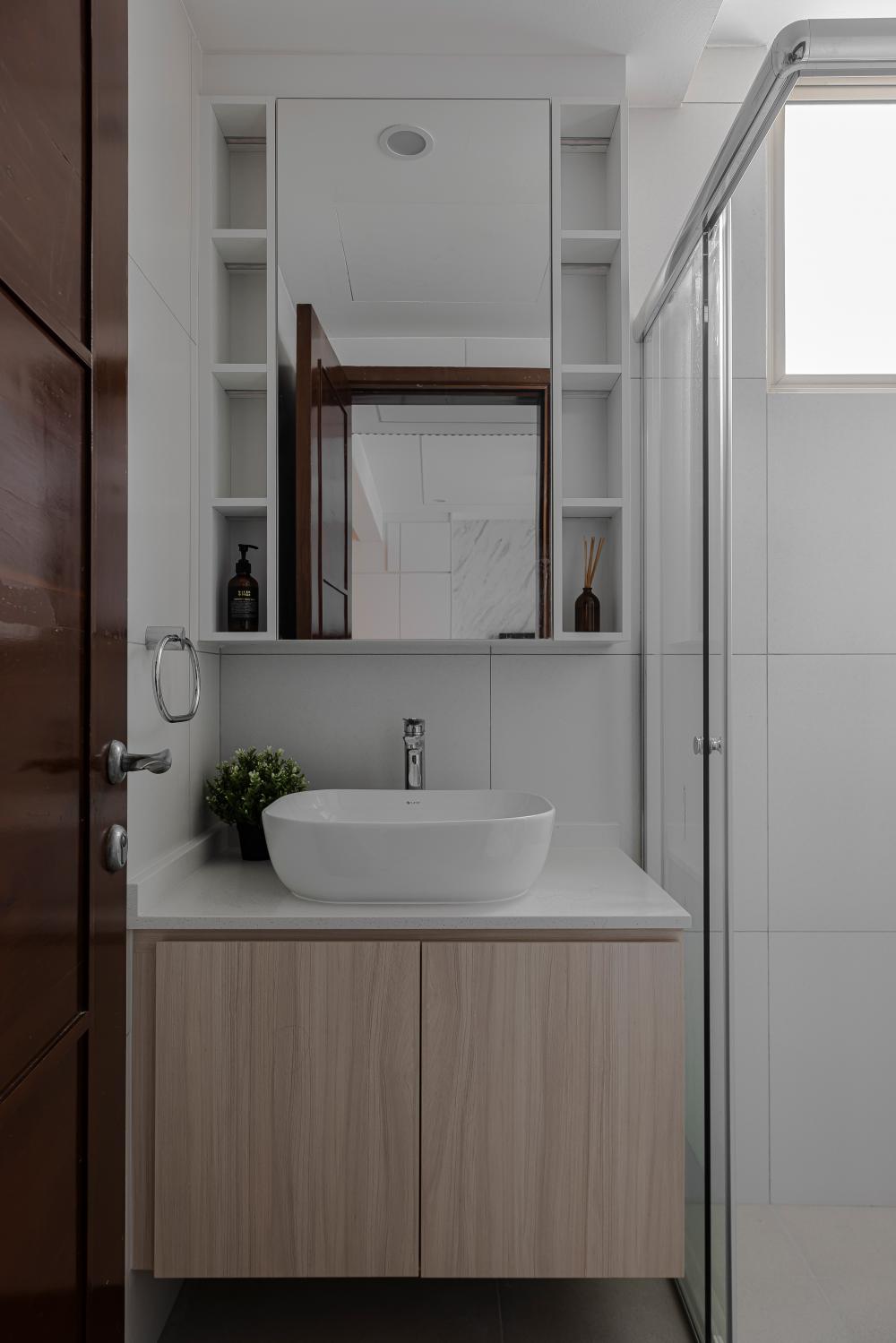 Contemporary Bathroom with Mirror and Shower Screen