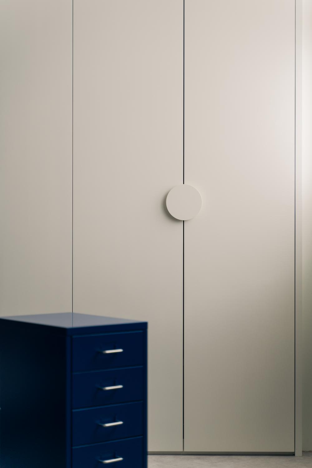 Vintage Walk-in Wardrobe with Wardrobe and Clothes Storage