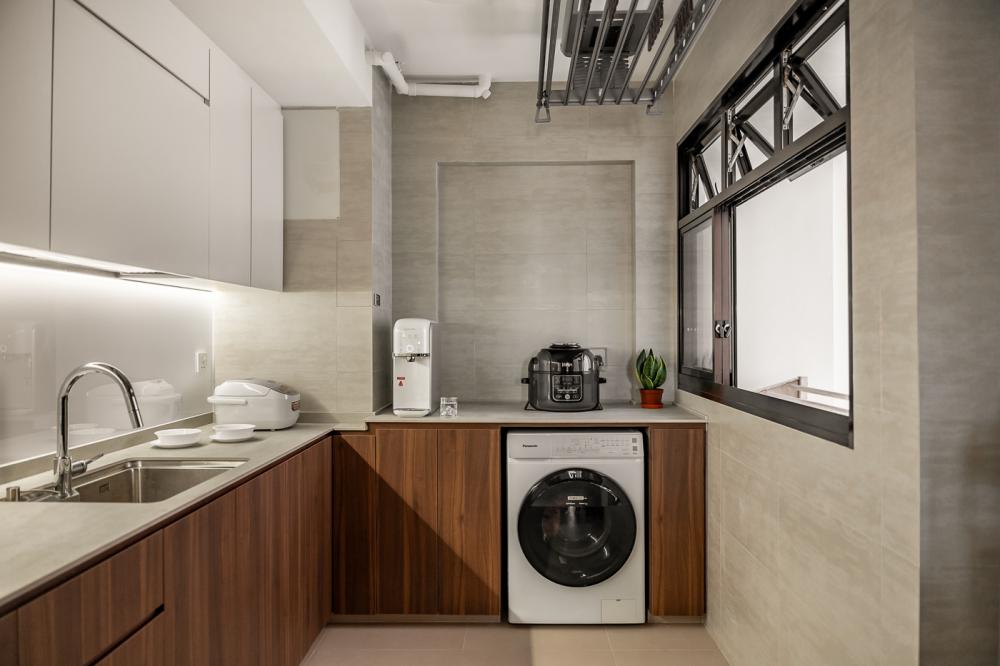 Scandinavian Kitchen with Countertop and Homogeneous Tiles
